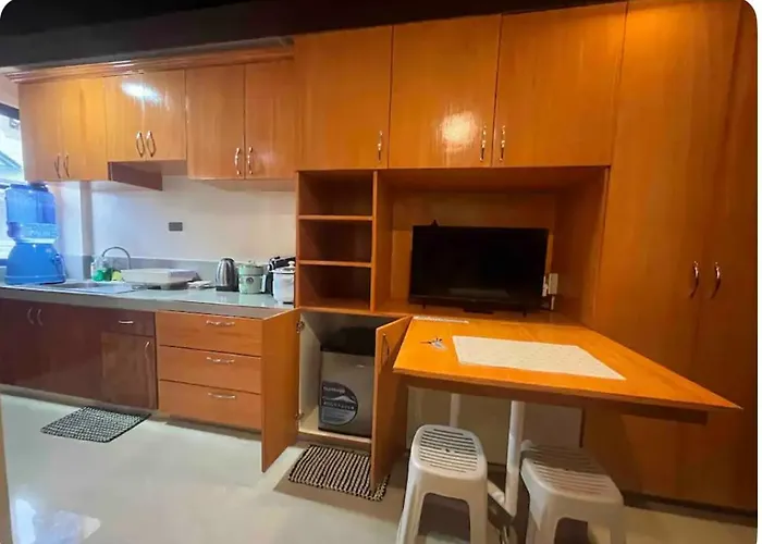 In Mactan, Cebu Room304 アパート *