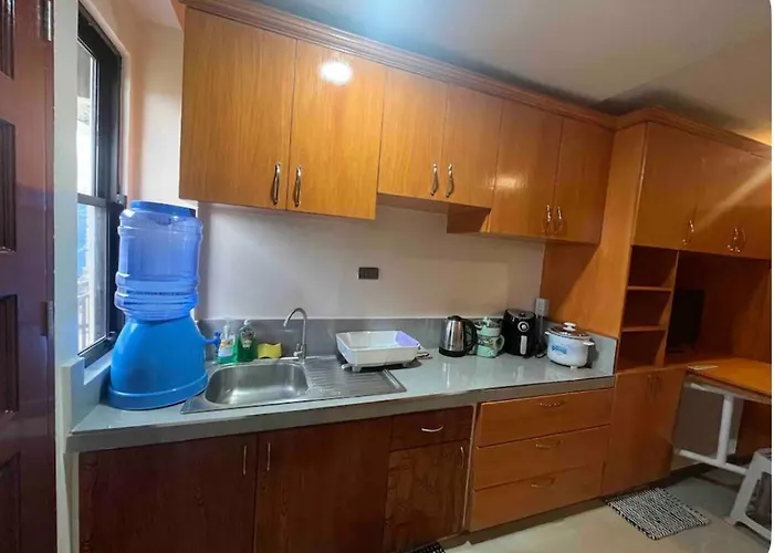 In Mactan, Cebu Room304 アパート